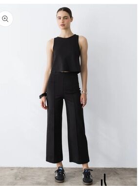 BLACK PONTE KNIT CROPPED STRAIGHT LEG PANT size 4 (L)